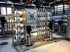 沈陽小型工業(yè)反滲透純凈水設(shè)備運(yùn)行中 (168播放)