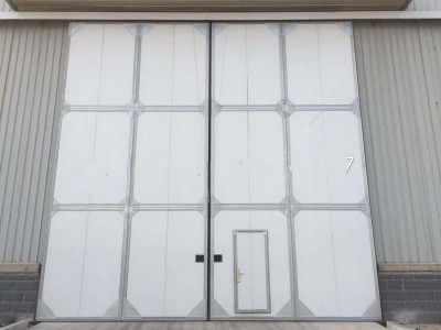 工業(yè)門，工業(yè)保溫門，平開門，工業(yè)門廠家，工業(yè)